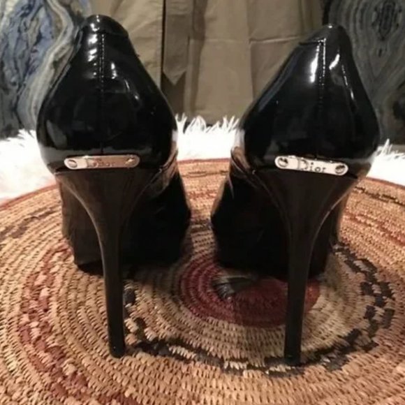 Like New Chrisitan Dior Authentic in like New Condition! No ware to heel! - Picture 8 of 10